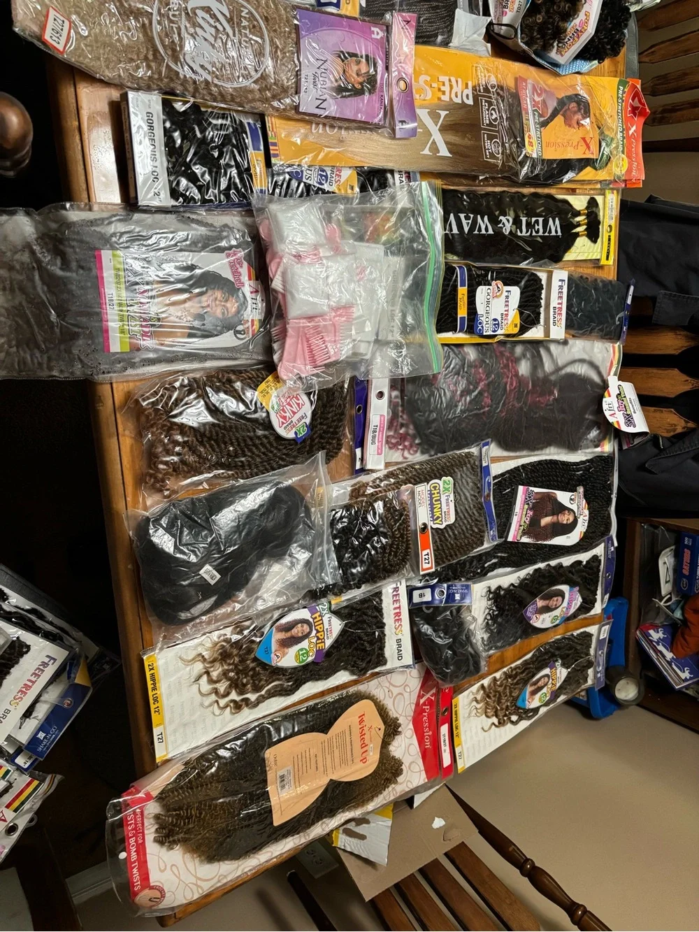 Assorted Synthetic Hair Weaves and Braiding Packs - Black & Dark Brown